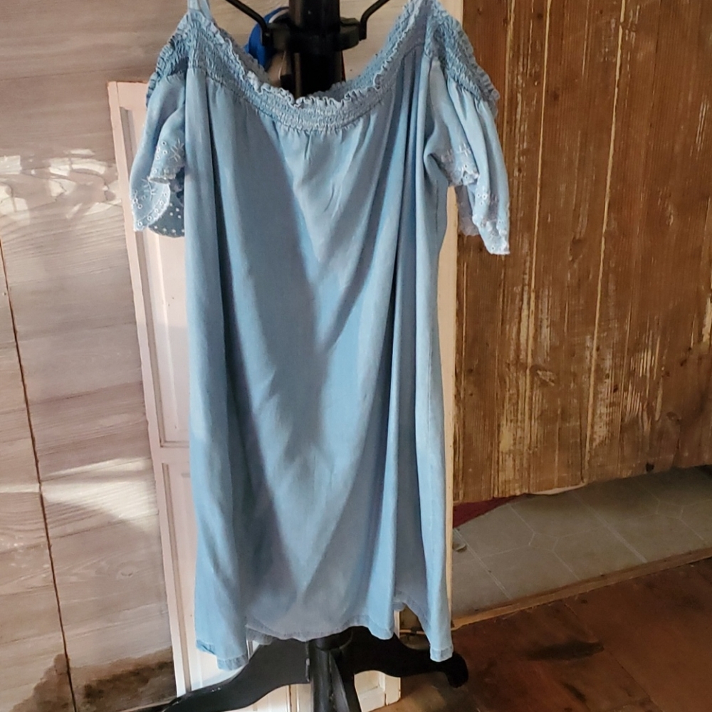 Off shoulder dress